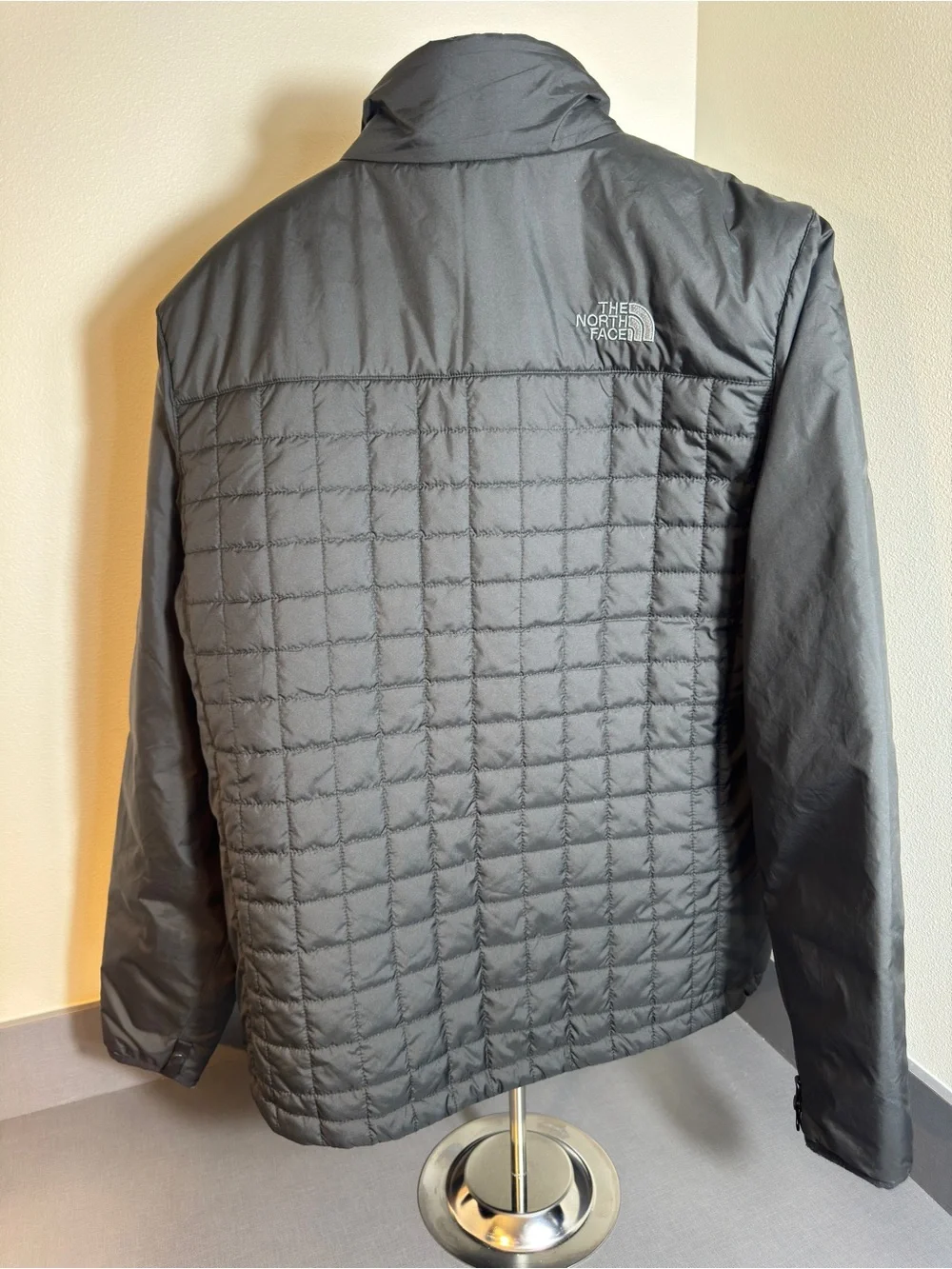 The North Face Quilted Puffer Jacket Men Small Black Full Zip Hybrid